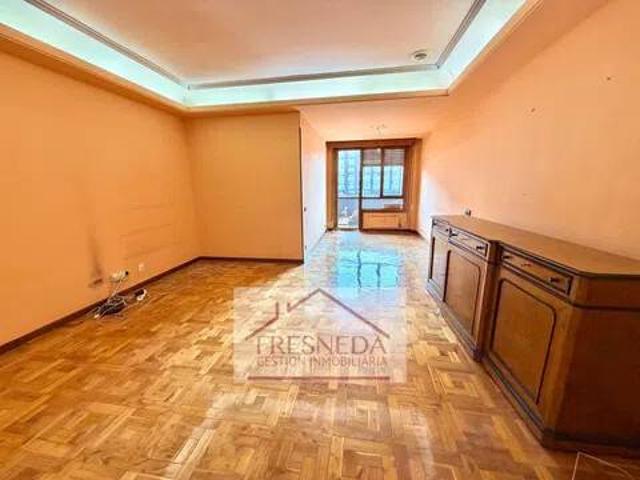 Piso en Venta en Oviedo