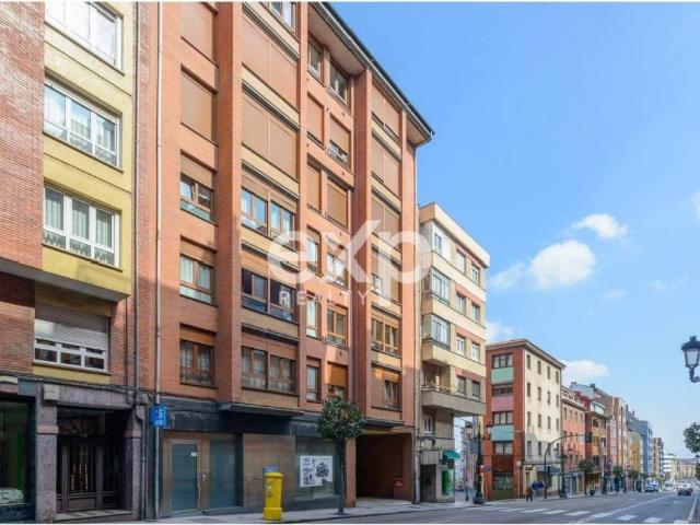Piso en Venta en Oviedo