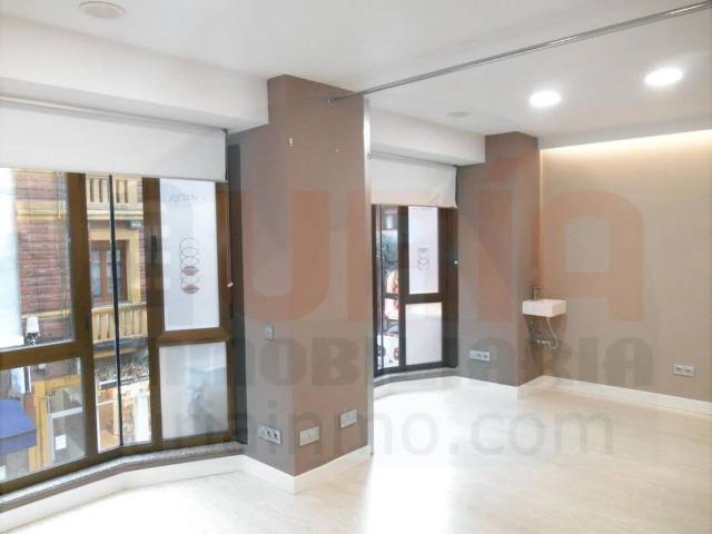 Piso en Venta en Oviedo
