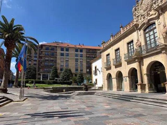 Piso en Venta en Oviedo