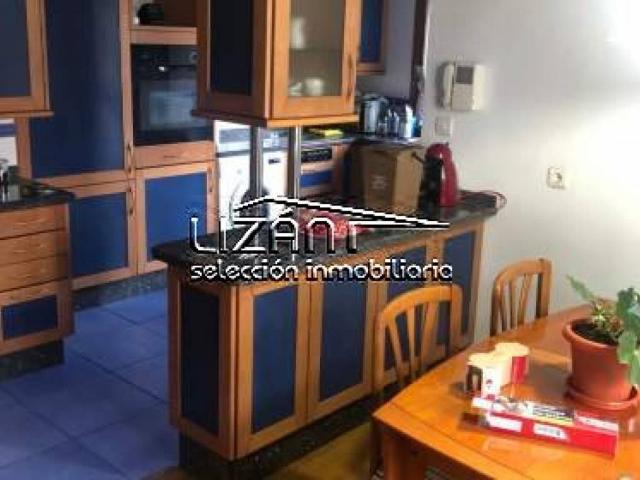 Piso en Venta en Oviedo