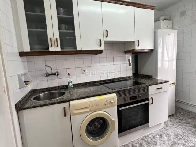 Piso en venta en Oviedo, Ventanielles. Venta de piso en Oviedo, zona Tenderina. Pisos.