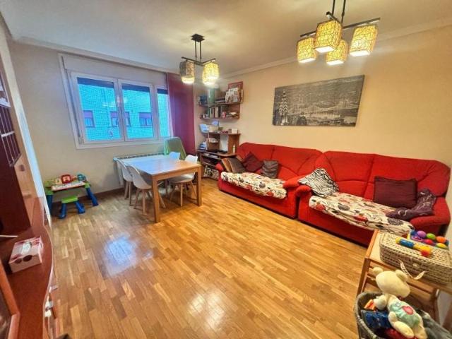 Piso en venta en Oviedo, Trubia