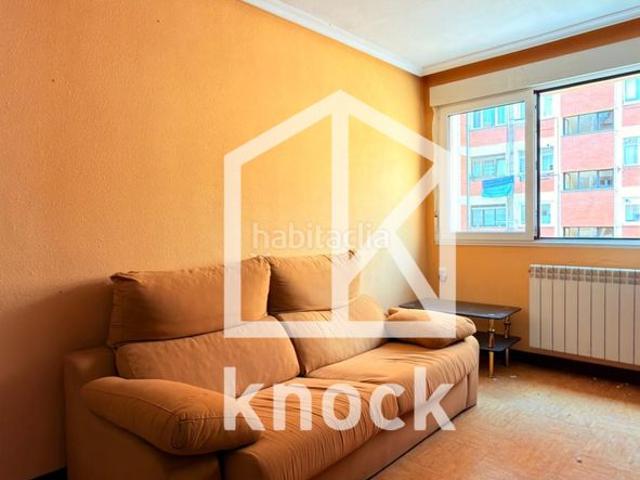 Piso en venta en Oviedo, Vallobín. IDEAL PISO A LA VENTA EN VALOBIN, OVIEDO CONTACTAR CON JAIR3 KNOCK presenta estavivienda situada en calle Vázquez de. Pisos.