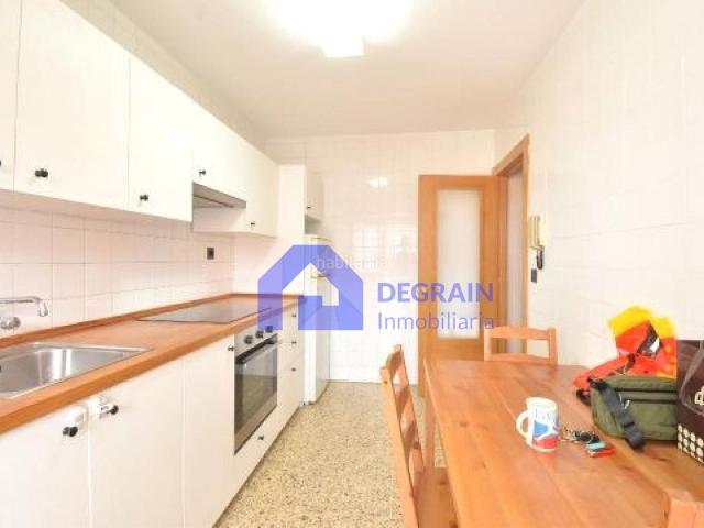 Piso en venta en Oviedo, Ventanielles. PISO EN VENTA TENDERINA. TRES DORMITORIOS CON PLAZA DE GARAJE Y TRASTERO. Pisos.