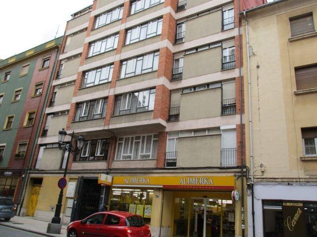 Piso en Venta en Oviedo, Asturias