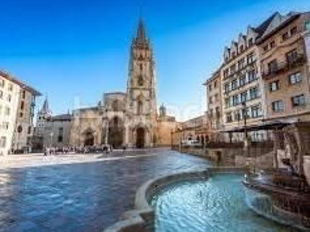 Piso en venta en Oviedo, Casco Histórico. Pisos.