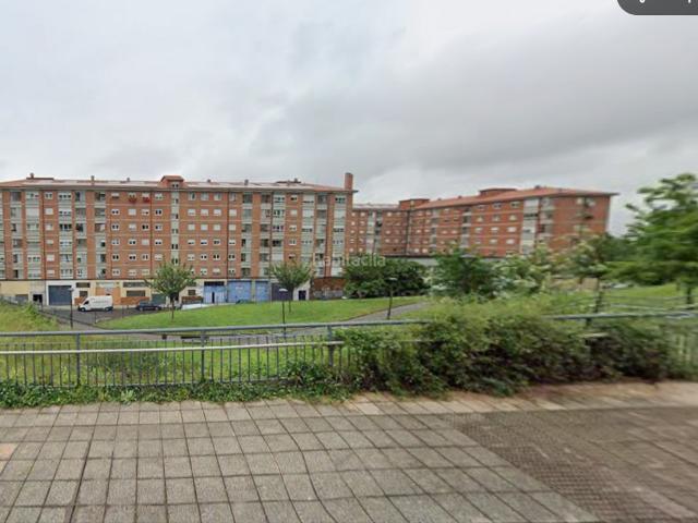 Piso en venta en Oviedo, Cerdeño El Palais Mercadín. Pisos.