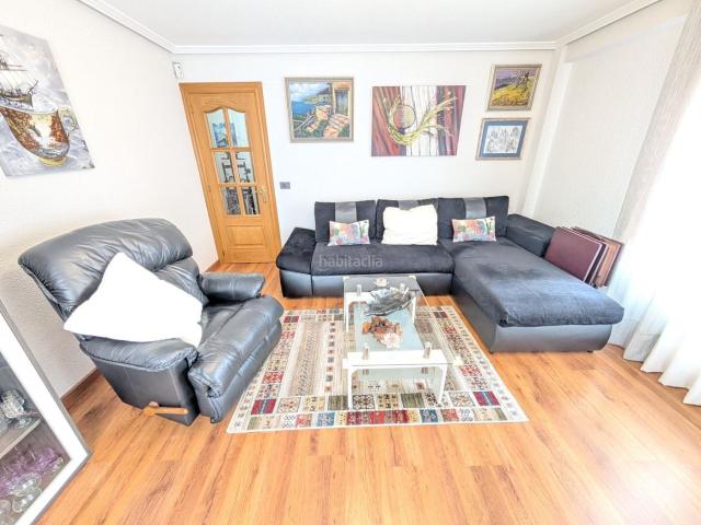 Piso en venta en Oviedo, Corredoría La Carisa Prado de La Vega. Maravilloso piso de 3 habitaciones en urbanización privada en La Corredoria. Pisos.