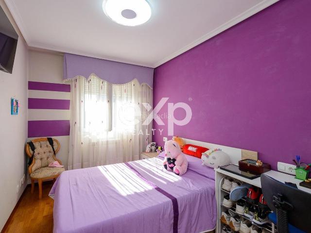 Piso en venta en Oviedo, Corredoría La Carisa Prado de La Vega. AMPLITUD, GARAJE Y TRASTERO EN UNA DE LAS ZONAS MÁS DEMANDADAS DE OVIEDO. Pisos.
