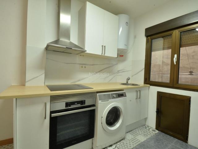 Piso en venta en Oviedo, Fozaneldi Tenderina. AVENIDA DE TORRELAVEGA DOS DORMITORIOS SIN ASCENSOR. Pisos.