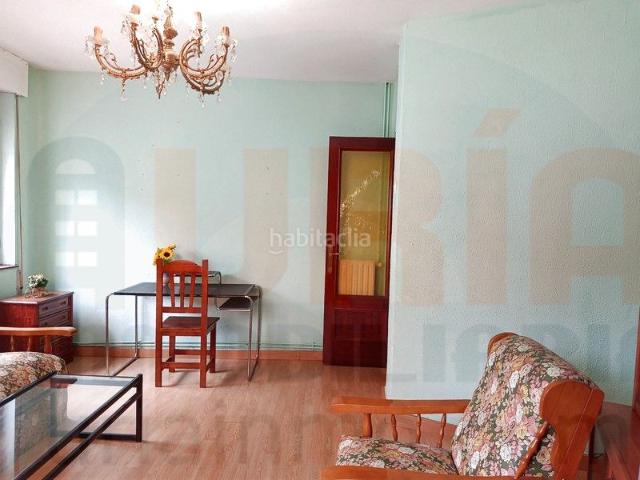 Piso en venta en Oviedo, Fozaneldi Tenderina. Exterior, suministros de alta. Pisos.