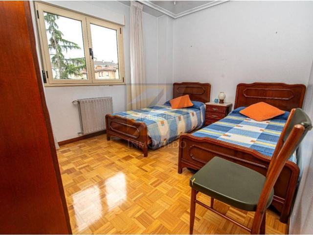 Piso en venta en Oviedo, Fozaneldi Tenderina. SE VENDE PRECIOSO PISO EN VETUSTA, OVIEDO. Pisos.