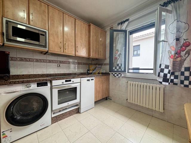 Piso en venta en Oviedo, Huca La Cadellada. PISO EN VENTA A 5 MIN DEL HUCA EN EDIFICIO REFORMADO. Pisos.