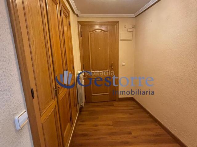Piso en venta en Oviedo, Salesas Foncalada Campoamor. Magnífico inmueble con 145 m construidos 136 m útiles en el corazón de Oviedo rodeado de todos los servicios, farmacias, colegios. Pisos.