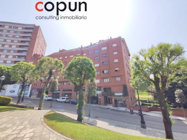 Piso en venta en Oviedo, Oviedo