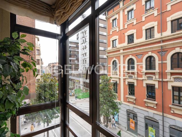 Apartamento en venta en Oviedo, Salesas Foncalada Campoamor. Excelente vivienda con garaje en el centro de Oviedo. Apartamentos.