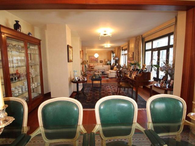 Piso en venta en Oviedo, Salesas Foncalada Campoamor. Piso en venta en Centro, 5 dormitorios. Pisos.