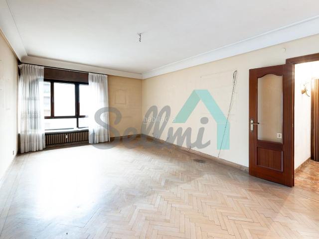 Piso en venta en Oviedo, Salesas Foncalada Campoamor. Pisos.