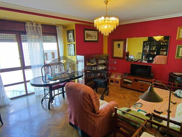 Piso en venta en Oviedo, Salesas Foncalada Campoamor. Pisos.