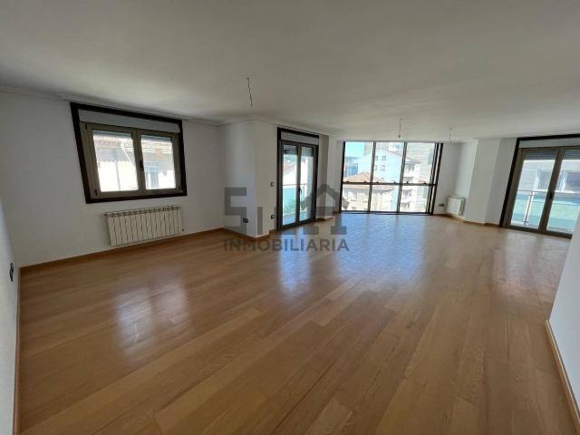 Piso en Venta en O Carballiño