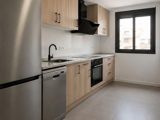 Piso en venta en Ocaña, Urbanización San Isidro. Piso de 3 dormitorios con garaje y ascensor ¡Listo para entrar a vivir!. Pisos.