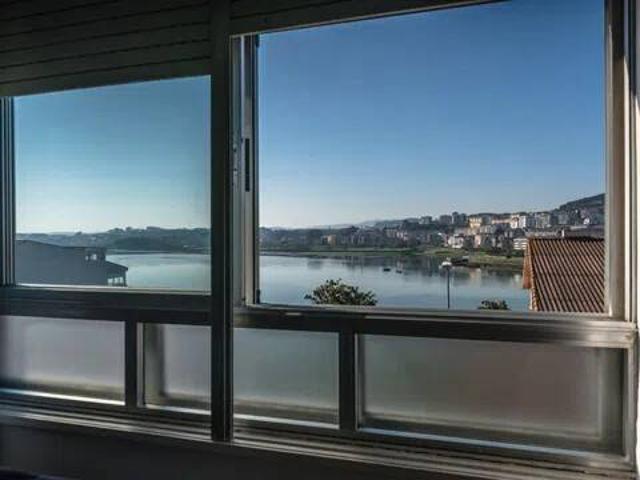 Piso en Venta en Oleiros