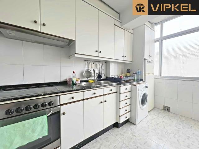 Piso en venta en Oleiros La Coruña