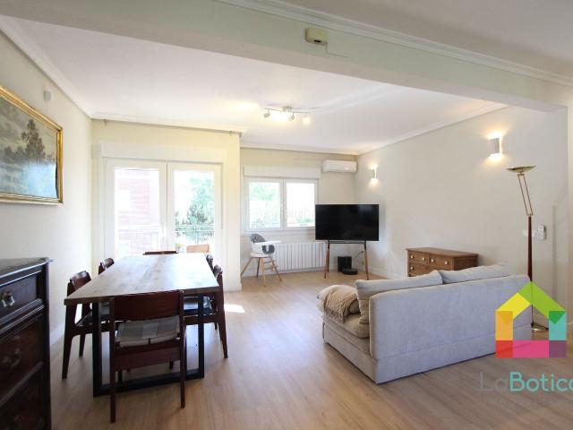 Piso en venta en Olías del Rey. AMPLITUD, LUZ Y REFORMA EN UNA DE LAS MEJORES ZONAS DE OLÍAS DEL REY. Pisos Olías del.