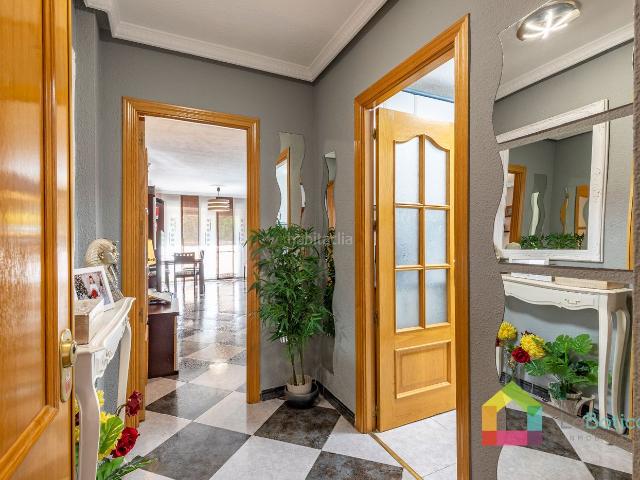 Piso en venta en Olías del Rey. Piso con terraza, garaje y piscina en Urbanización Los Olivos Olías del Rey. Pisos Olías del.
