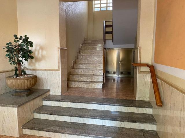 Piso en venta en Oliva, Oliva Pueblo. PISO MUY GRANDE EN EL PASEO DE OLIVA. Pisos.