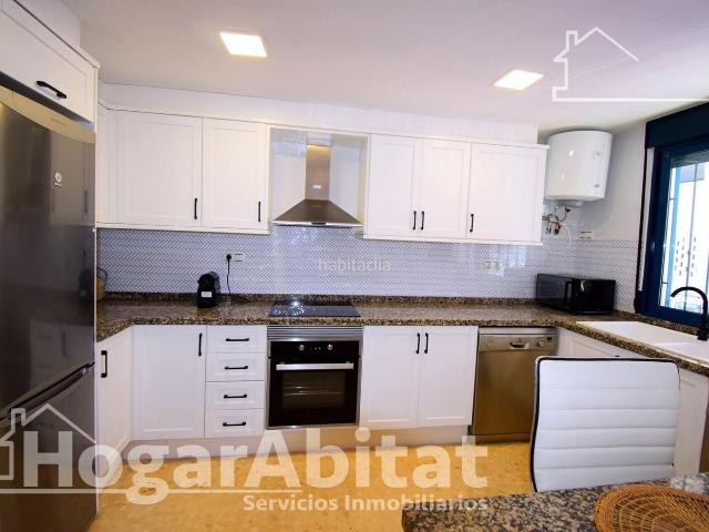 Piso en venta en Oliva, Oliva Pueblo. PLANTA BAJA, AMPLIA Y BIEN ILUMINADA DE TRES DORMITORIOS. Pisos.