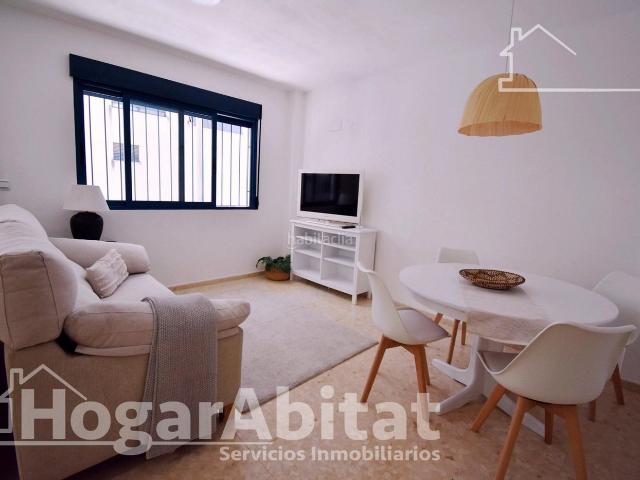 Piso en venta en Oliva, Oliva Pueblo. PLANTA BAJA, AMPLIA Y BIEN ILUMINADA DE TRES DORMITORIOS. Pisos.