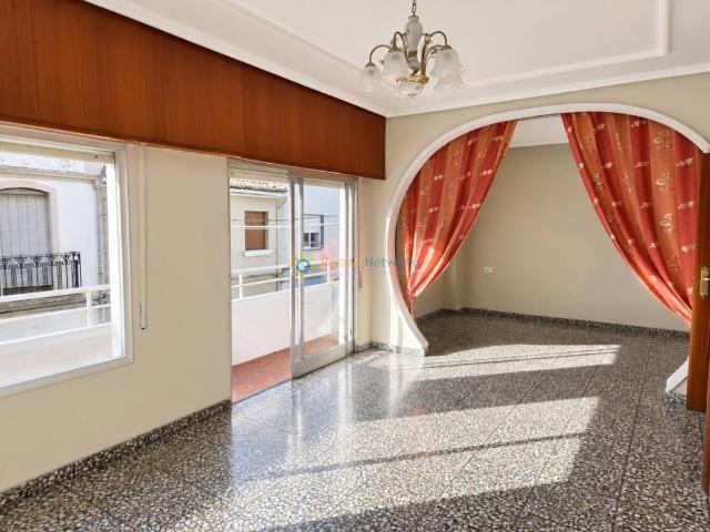 Piso en Venta en Oliva pueblo