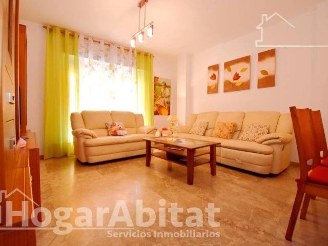 Piso en Venta en Oliva