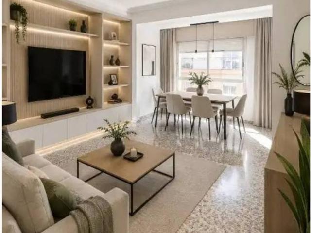 Piso en Venta en Oliva