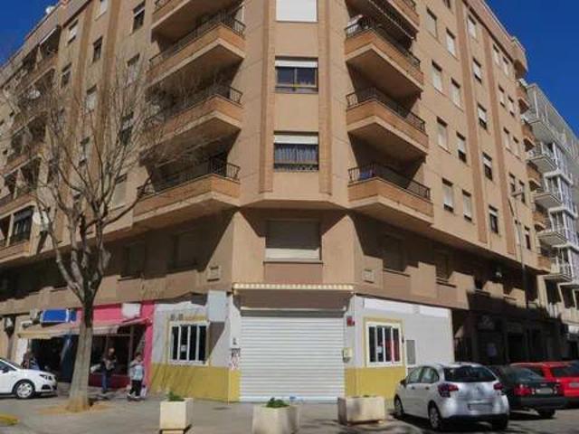 Piso en Venta en Oliva