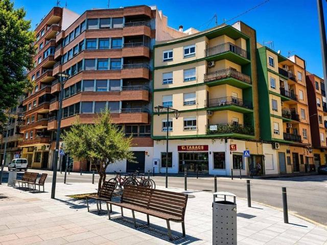 Piso en Venta en Oliva
