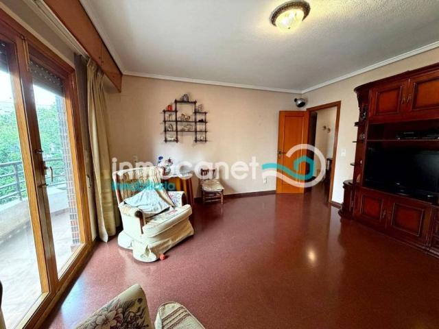 Piso en Venta en Oliva