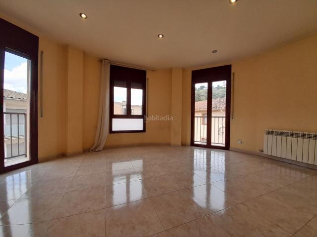 Piso en venta en Olot. Pisos.