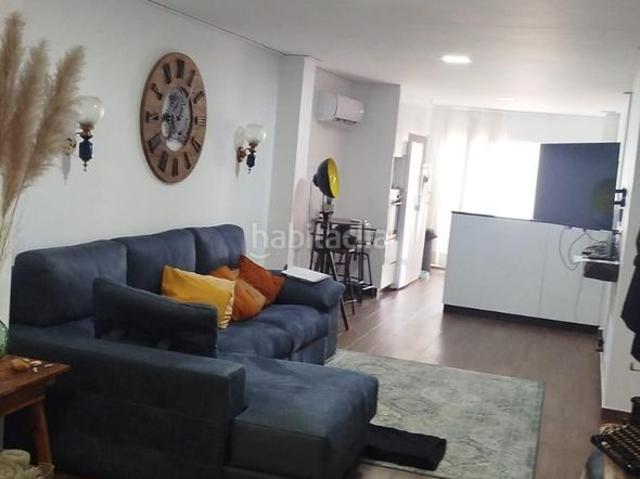 Piso en venta en Olleria l´. VENTA DE PISO CON AMPLIA TERRAZA,EN LOLLERIA. Pisos Olleria.
