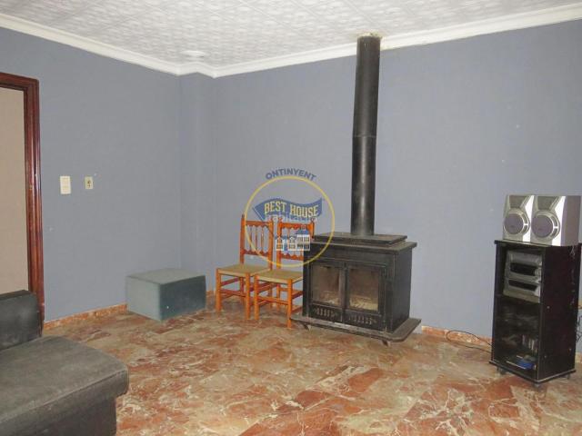 Piso en venta en Olleria l´. AMPLIO PISO CON GRANDES POSIBILIDADES EN OLLERIA. Pisos Olleria.
