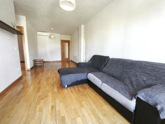 Piso en venta en Ontígola. PISO CON ASCENSOR, GARAJE Y PISCINA EN ONTÍGOLA. Pisos.