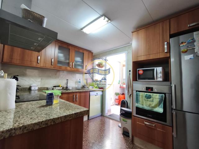 Piso en venta en Ontinyent, Sant Josep Zona Hospital. Oportunidad Amplio y Luminoso Piso en Ontinyent. Pisos.