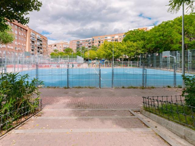 Piso en Venta en Opañel