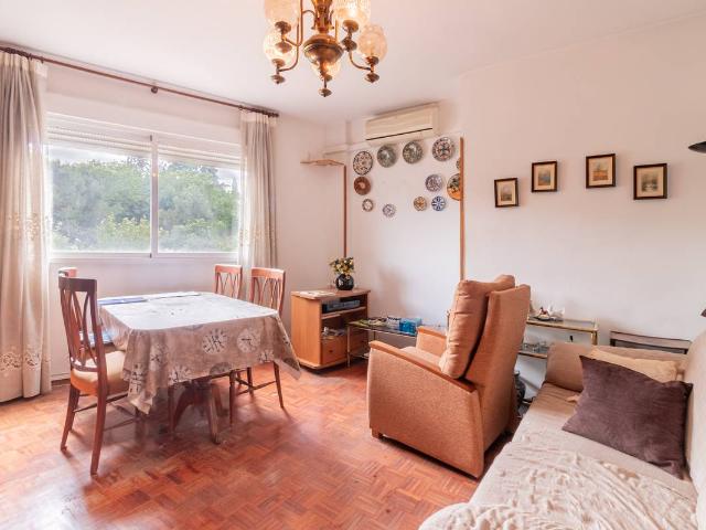 Piso en Venta en Opañel