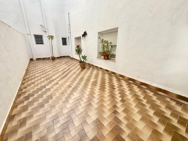 Piso en venta en Orihuela, Orihuela Ciudad. Amplio y luminoso piso en el encantador barrio de la Ocarasa, Orihuela. Pisos.