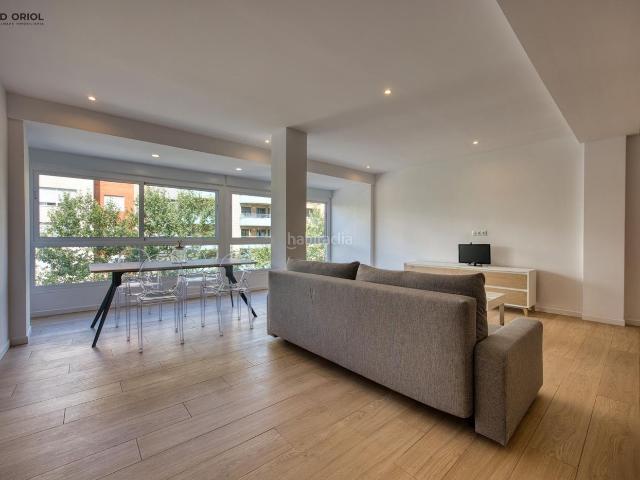 Piso en venta en Orihuela, Orihuela Ciudad. EL LUJO DE ESTRENAR EN EL CORAZÓN DE ORIHUELA PISO PREMIUM EN AV. TEODOMIRO Y CALLE NARANJA. Pisos.