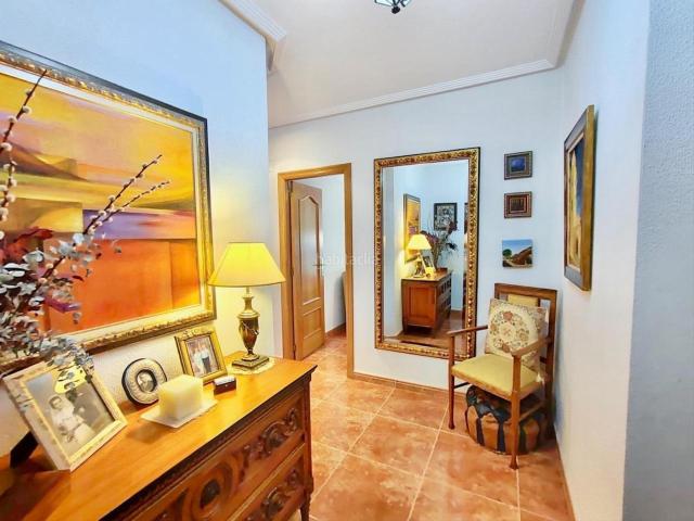 Piso en venta en Orihuela, Orihuela Ciudad. MAGNIFICA VIVIENDA EN EL PARQUE SEVERO OCHOA, SEMINUEVA, CON BALCÓN, AMUEBLADA VISITELA YA!. Pisos.