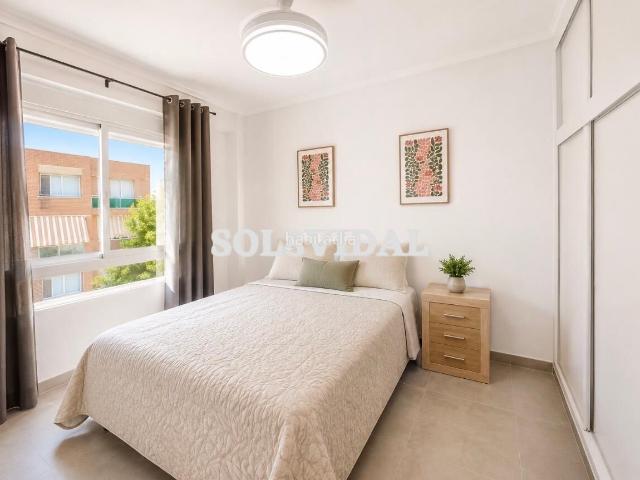 Piso en venta en Orihuela, Orihuela Ciudad. PISO REFORMADO EN LA AVENIDA TEODOMIRO DE ORIHUELA. Pisos.